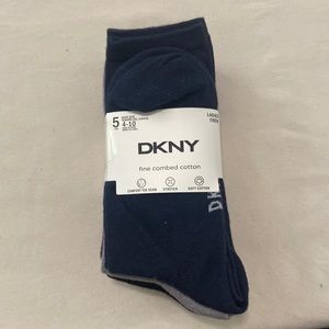 DKNY 5 Pair Fine Combed Cotton Ladies Crew Socks